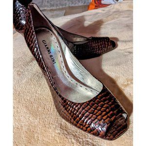 GIANNI BINI Women's black Patent Leather Peep Toe Pump Size 7